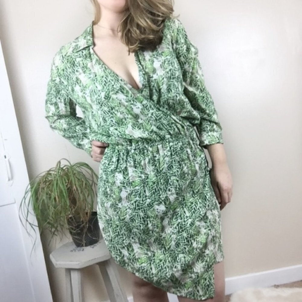 [Cabi] Green Tropical Leaf Print Wrap Dress